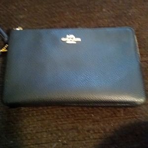 NWT COACH DOUBLE ZIPPER LARGE WRISTLET